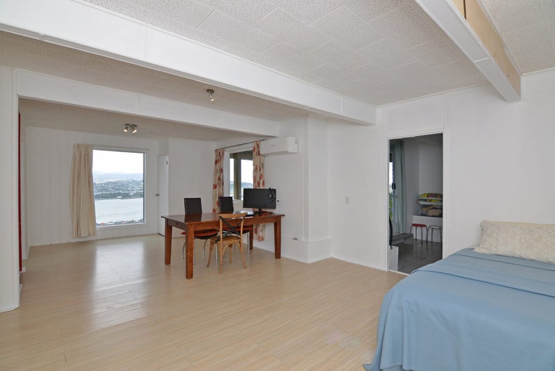 Hataitai, Studio64704860235266112