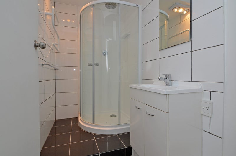 Hataitai, Studio64704860235266113