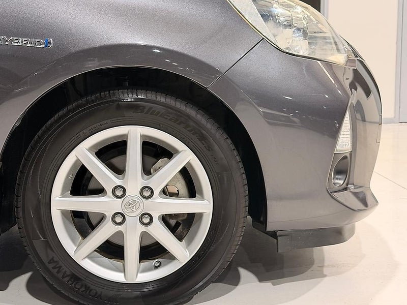 2012 Toyota Aqua G Model | with Heated Seats64705047194625113