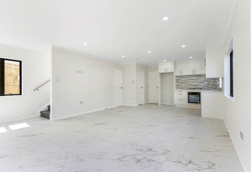 Papatoetoe, 3 bedrooms64705060135043113