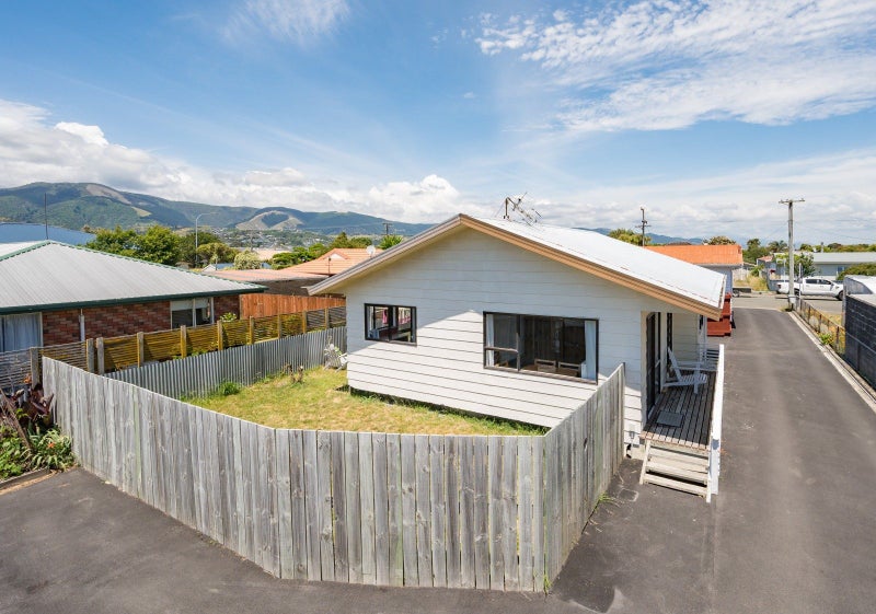 Tahunanui First-Home Starter or Lock-up &...64705060188290110