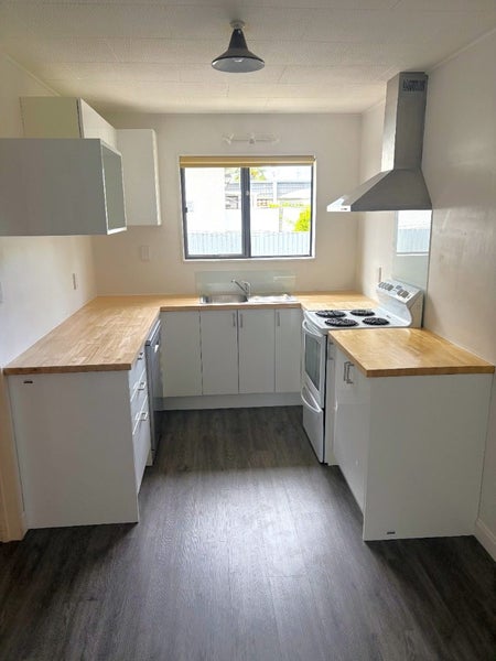 Hastings Central, 3 bedrooms64705253489795113