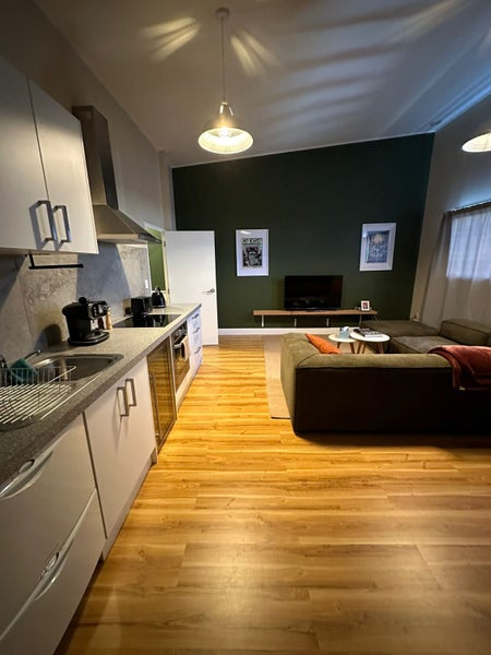 Stoke, 1 bedroom64705354120962113