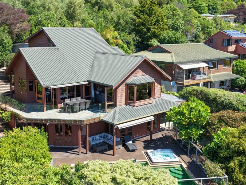 Exceptional Home with Jaw-Dropping Views64705354128515110