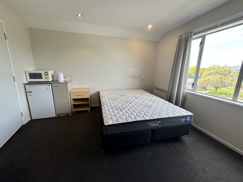 Addington, 1 bedroom64705455609858112