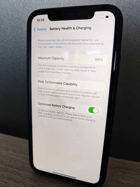 iPhone 11 - 64GB (Black) - 1853864705500311682113