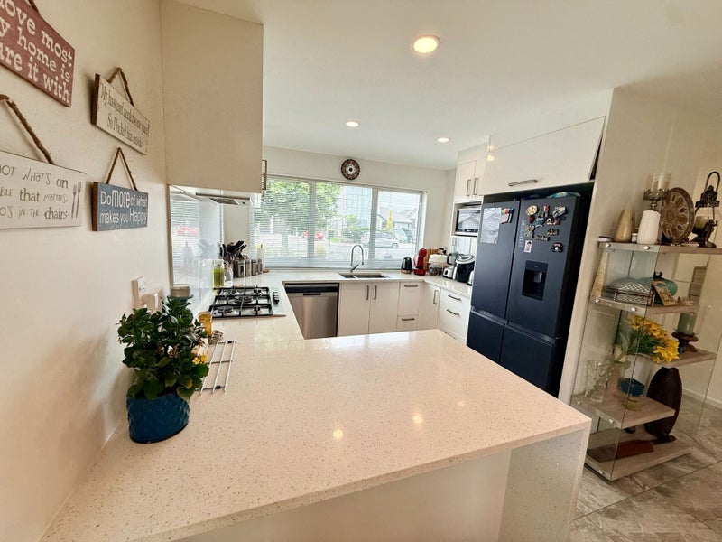 Takanini, 4 bedrooms64705852557570114