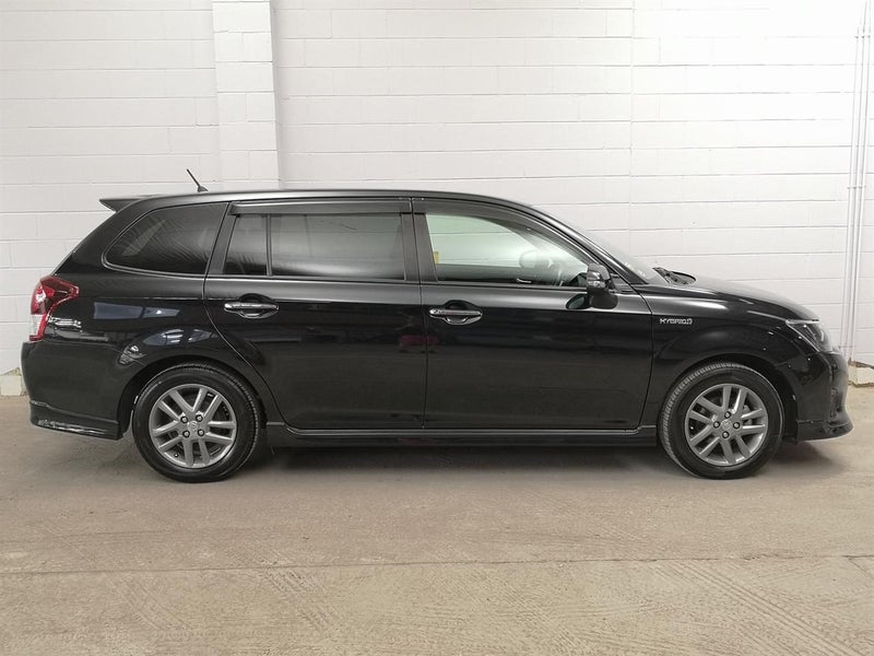 2015 Toyota Corolla Fielder WXB, TOP Spec, Keyl...64706240482818112