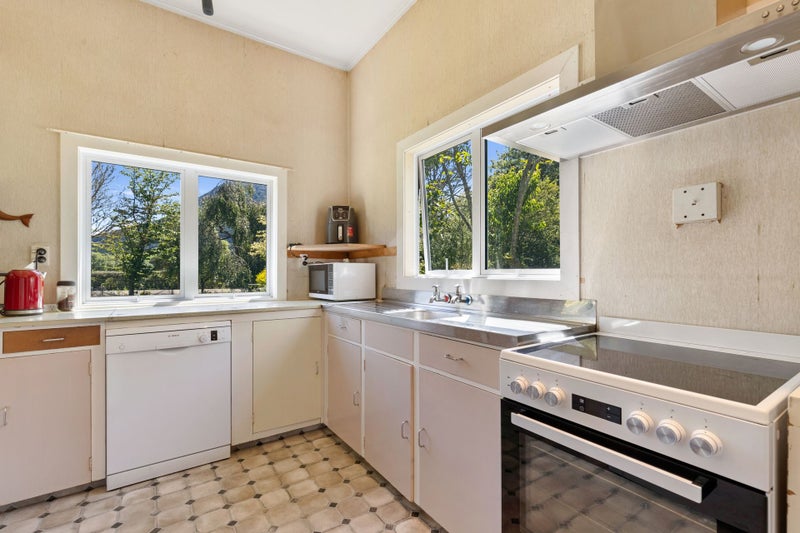 A Country Classic with Space to Flourish64706240521730114