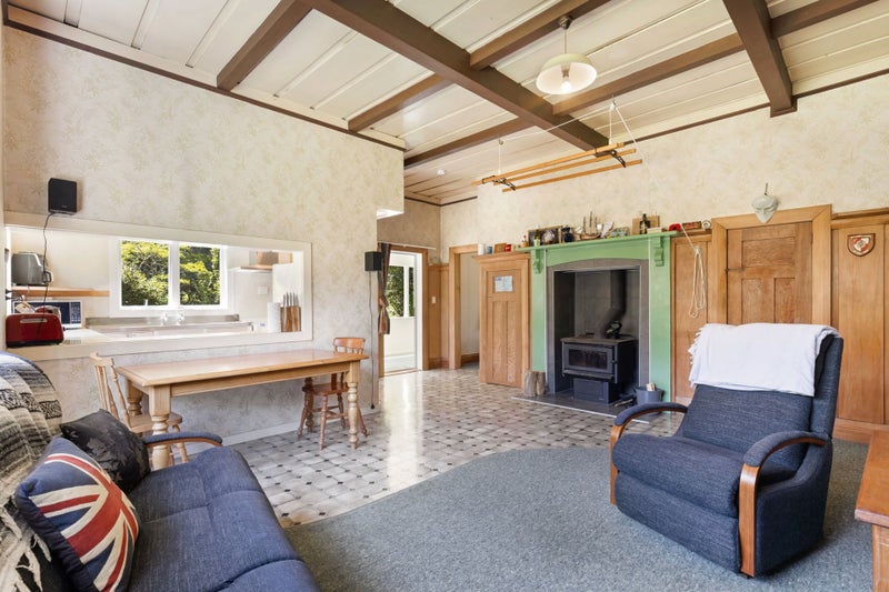 A Country Classic with Space to Flourish64706240521730113