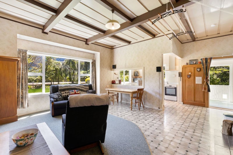 A Country Classic with Space to Flourish64706240521730112