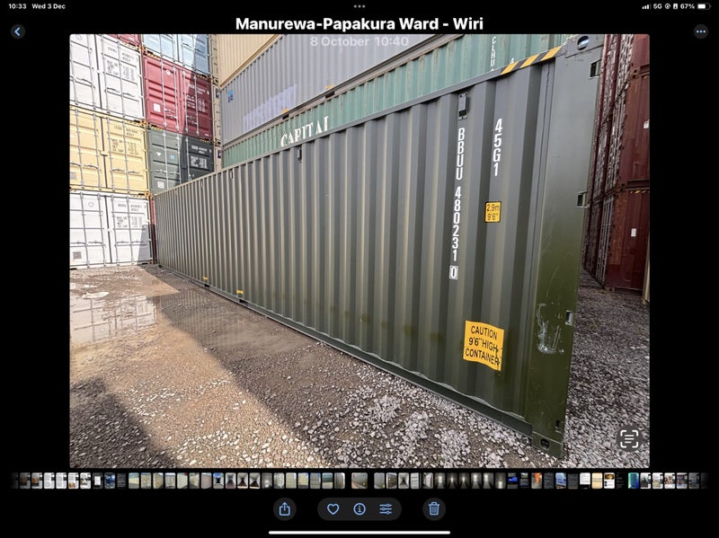 40 foot High Cube shipping container64706744733185111