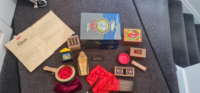 Melissa & Doug Deluxe Magic Set | Pretend Play Toy | Magic Play Set Carousel 1