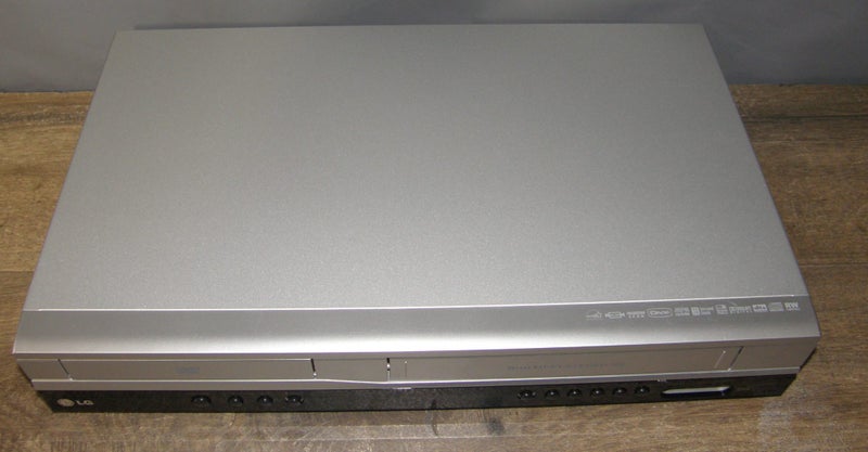 LG VCR- DVD PLAYER V1812W Carousel 2