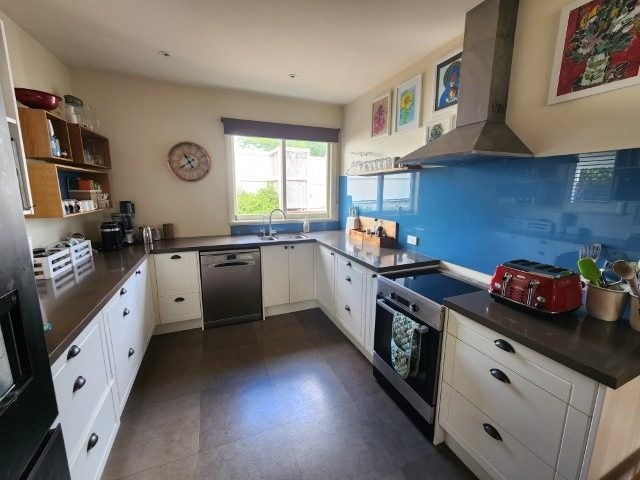 Meadowbank, 4 bedrooms64707521437185114