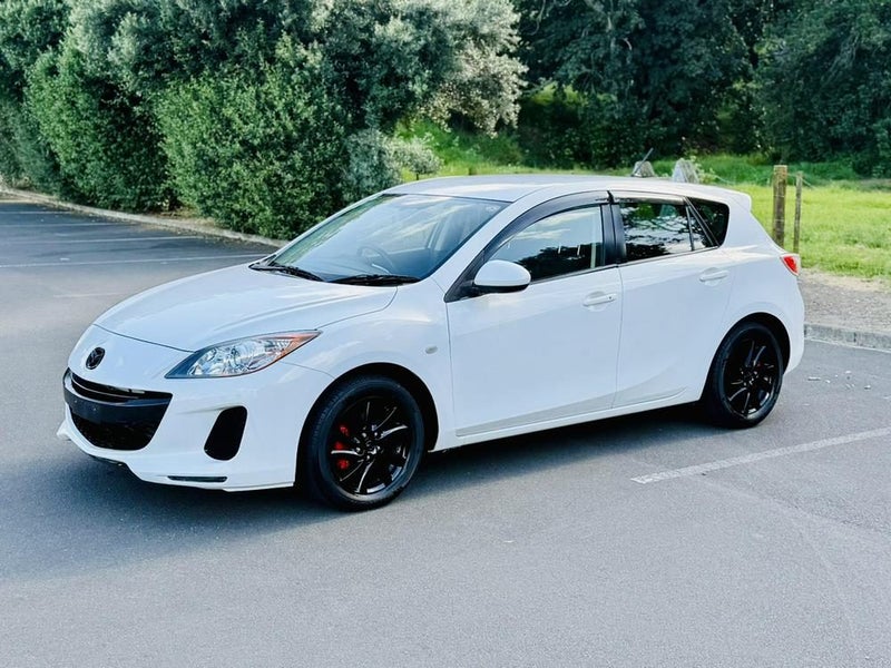 2012 Mazda Axela 15S SPORTS !! SUPER LOW KM`S !!64707799995905113