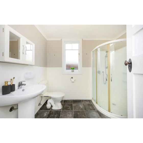 Takaro, 3 bedrooms64707812521729111