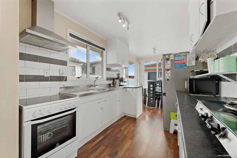 Clendon Park, 3 bedrooms64713239955073113