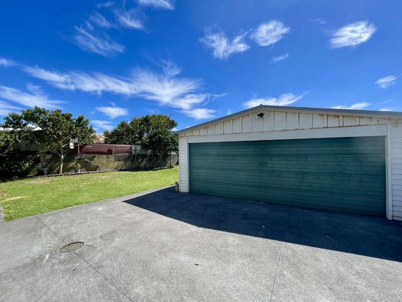 Waitara, 3 bedrooms64713637886211111