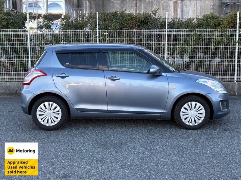 2014 Suzuki Swift Low 43,000kms64713737293698112