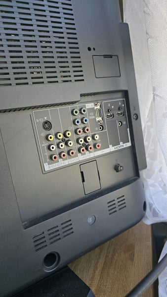 Sony Bravia 32" TV - Great condition Carousel 4