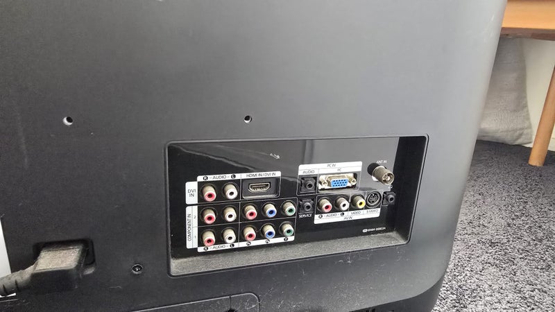 Samsung 21" TV - Great condition Carousel 3