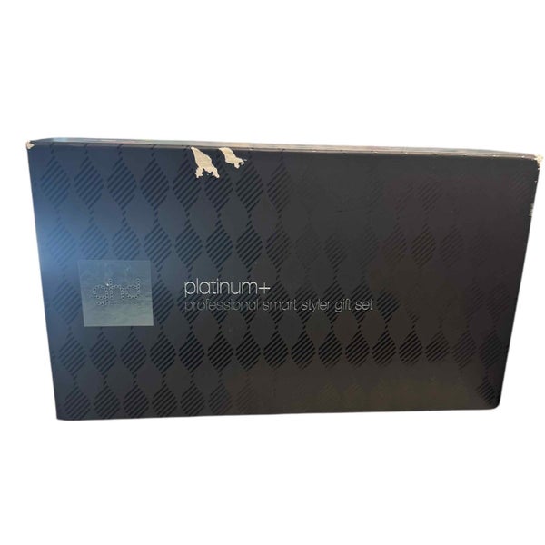 GHD PLATINUM+ HAIR STRAIGHTNER Carousel 1