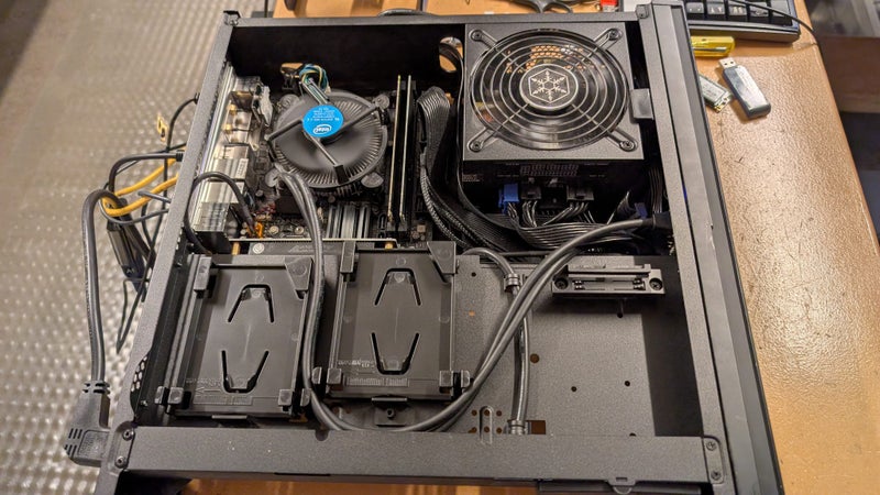 Gigabyte GA-H270N-WIFI, Intel i7-7700, 16GB DDR4, Windows 11 64 Pro64715354151554111