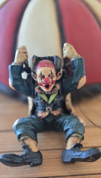 Vintage Clown Parachuting ALLAN AGOHOB64714536952067111