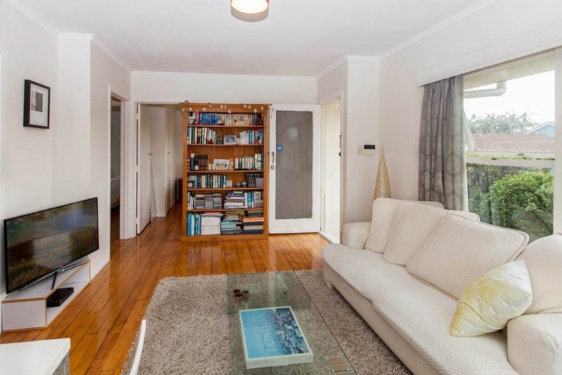 Onehunga, 2 bedrooms64714637346563112