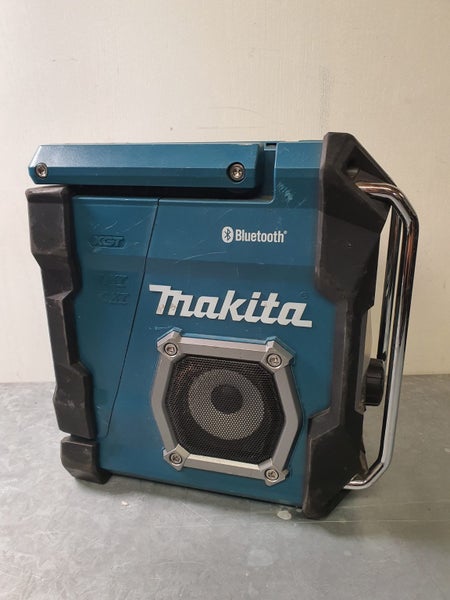 Makita MR002G CORDLESS 18V Bluetooth Worksite Radio Carousel 2