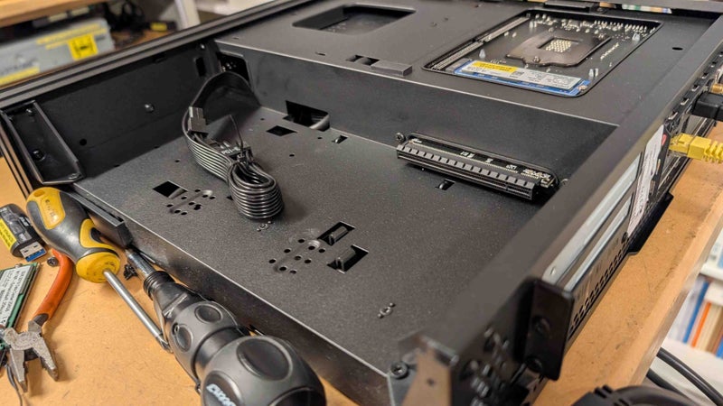 Gigabyte GA-H270N-WIFI, i7-7700, 16GB DDR4, Windows 1164 Pro, 512GB NVMe, TPM2.0 Carousel 7