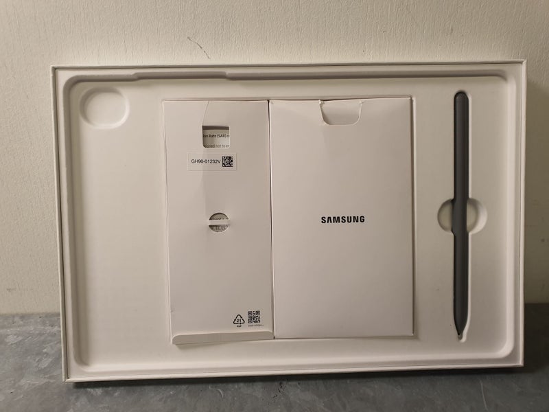 Samsung Galaxy TAB S9 FE 5G Tablet Carousel 4