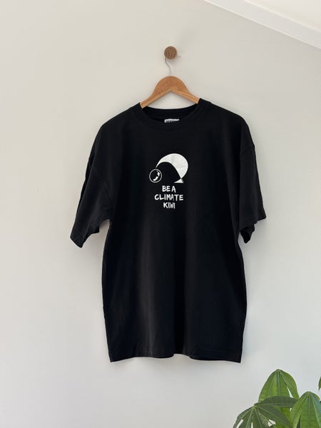 Vintage Greenpeace T-Shirt “Be a Climate Kiwi” XL Carousel 1