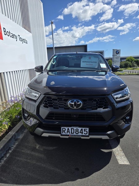 2024 Toyota Hilux SR5 2.8DT Hybrid 6AT 4WD DCW/...64716429905537111