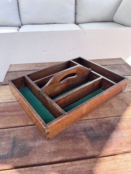 Cutlery tray - wooden with handle Carousel 1