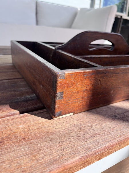 Cutlery tray - wooden with handle Carousel 8