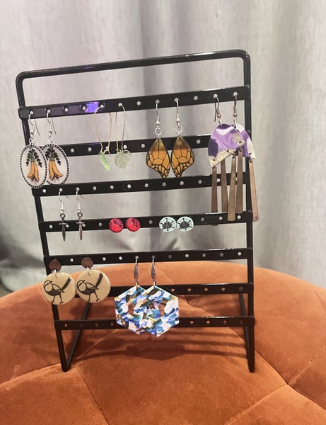 Earrings! Carousel 1