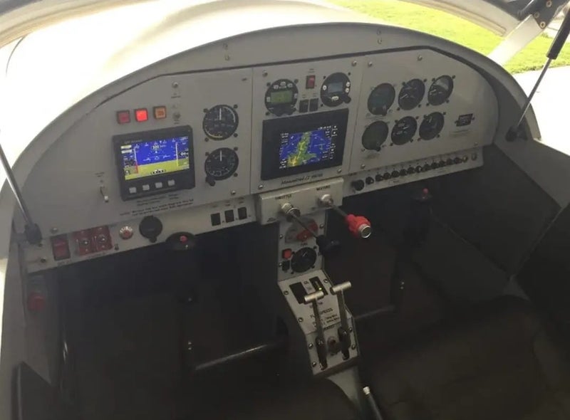 Microlight Class II64717728075138113