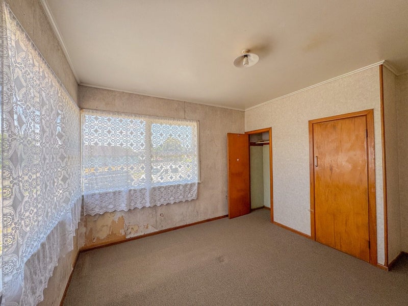 Mangere East, 5 bedrooms64717728103427114