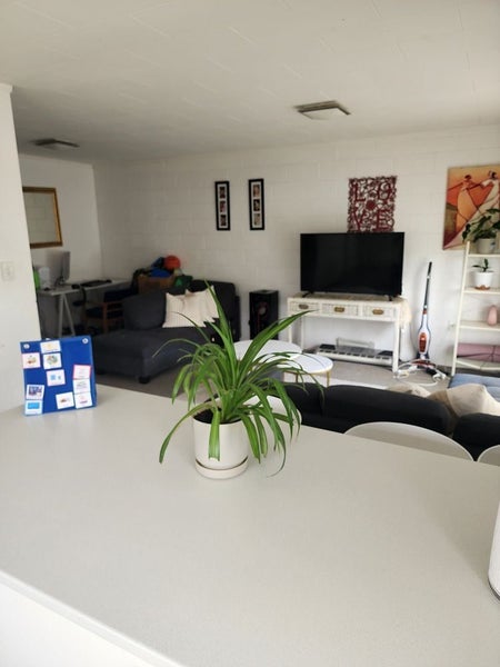 Hamilton East, 2 bedrooms64718034708226114