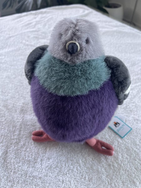 Jellycat - Leicester Pigeon (London Exclusive) Carousel 1
