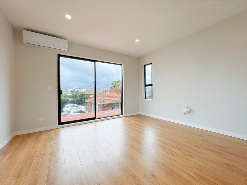 Mount Roskill, 4 bedrooms64718832987650112