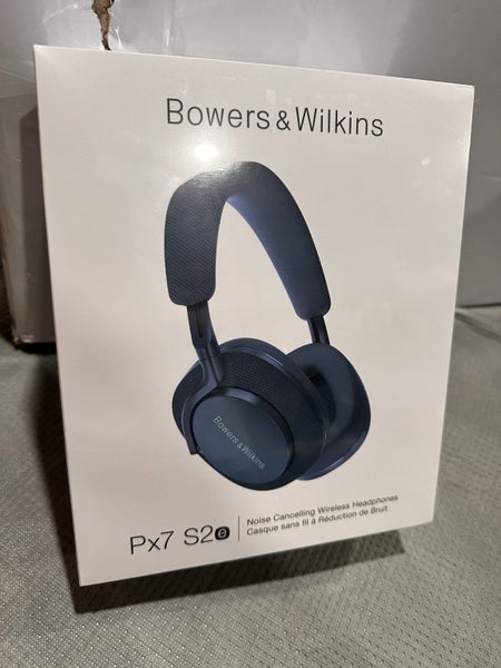 Bowers & Wilkins Wireless Headphones Carousel 1