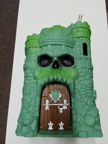 MOTU - Castle GraySkull & Figures64723282631042111