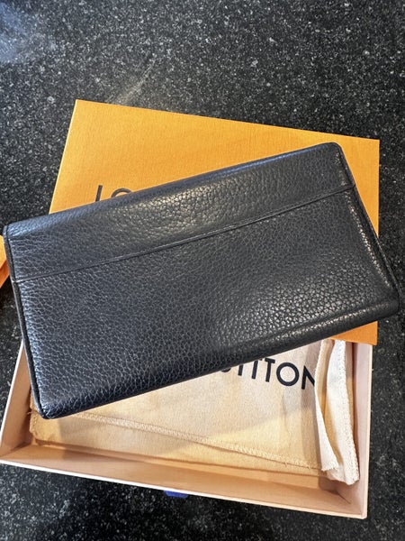 Louis Vuitton Capucines Wallet64724204350723112