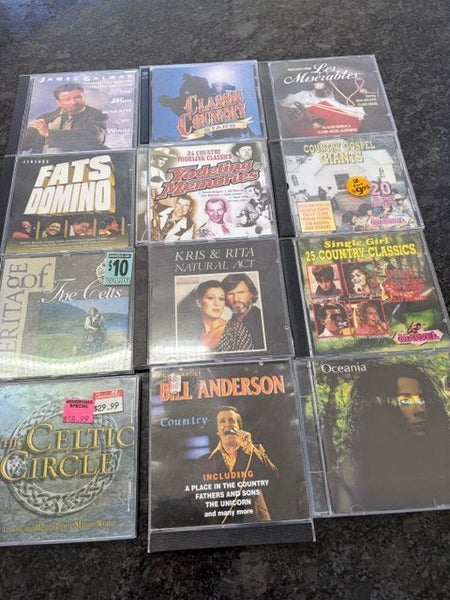 CDs bulk 26 cds - see photos Carousel 2