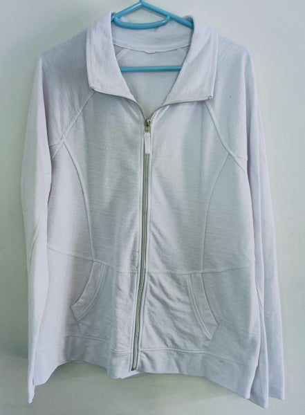 FABULOUS WHITE ZIP UP JACKET size 14 Carousel 1