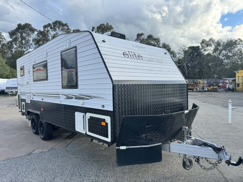 Elite Luxury, Off road, solar, ensuite64726810660481110