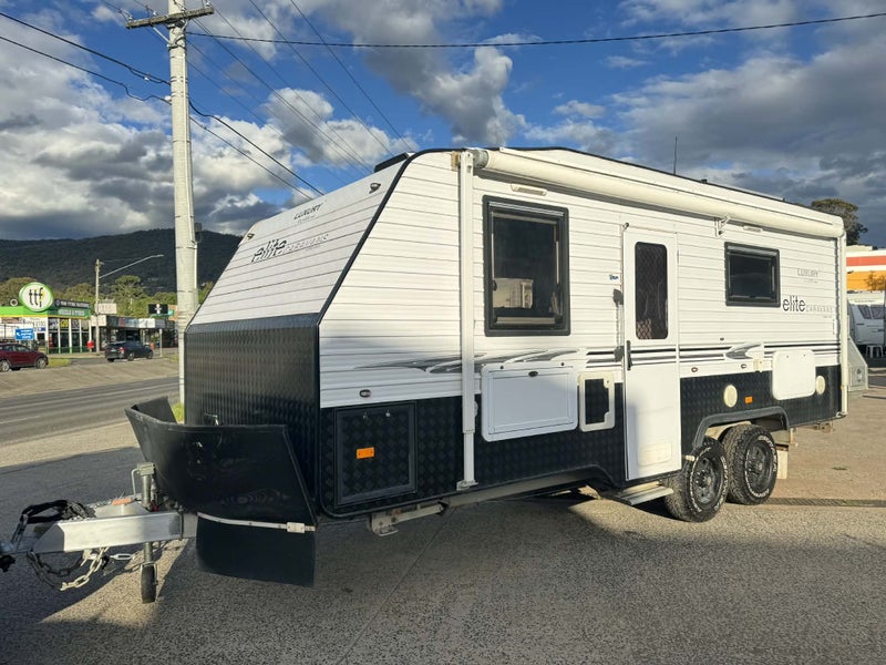 Elite Luxury, Off road, solar, ensuite64726810660481114